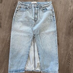 Abercrombie & Fitch | Light Wash Denim Skirt | Size 30/10
